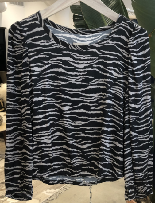 Stretchy Silky Cropped Puff Sleeve Blouse